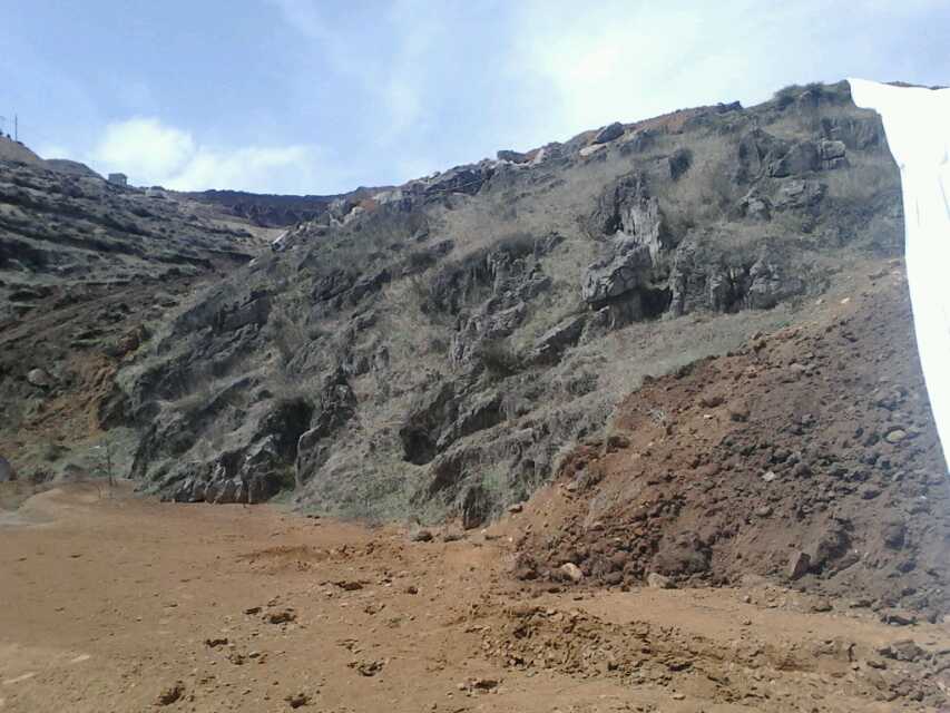 壩坡防浪護坡土工膜施工過程 土工膜價格貴嗎？